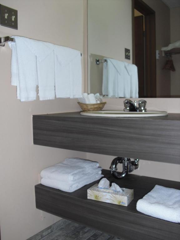 Auberge La Diligence Dolbeau-Mistassini Номер фото